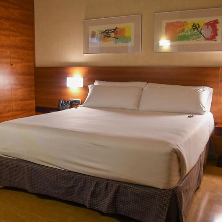 אוריהואלה Sercotel Palacio De Tudemir מראה חיצוני תמונה