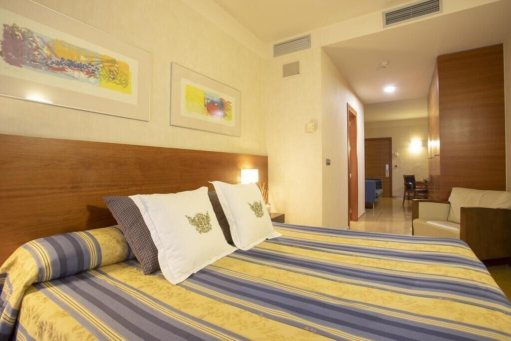 אוריהואלה Sercotel Palacio De Tudemir מראה חיצוני תמונה