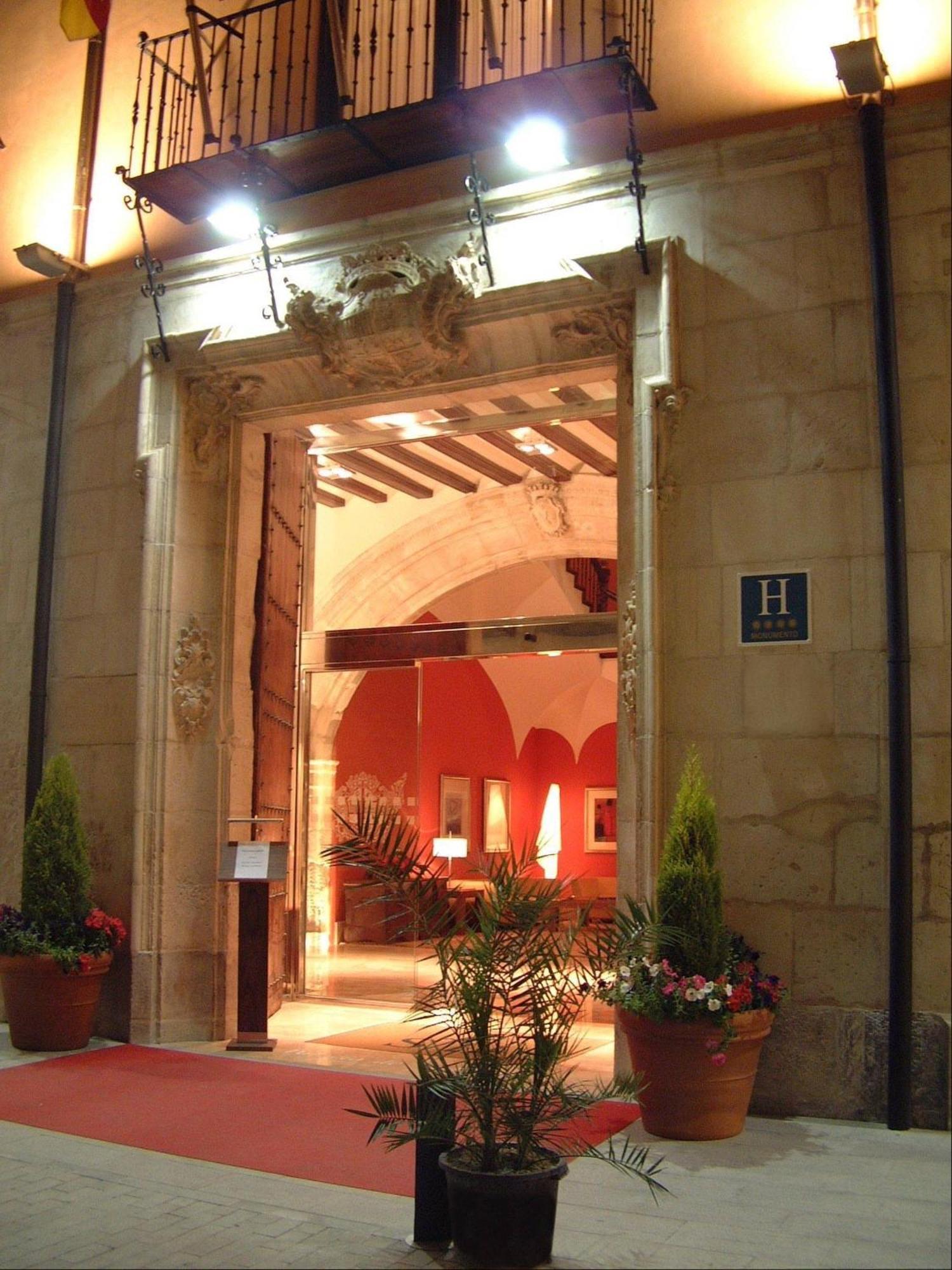 אוריהואלה Sercotel Palacio De Tudemir מראה חיצוני תמונה