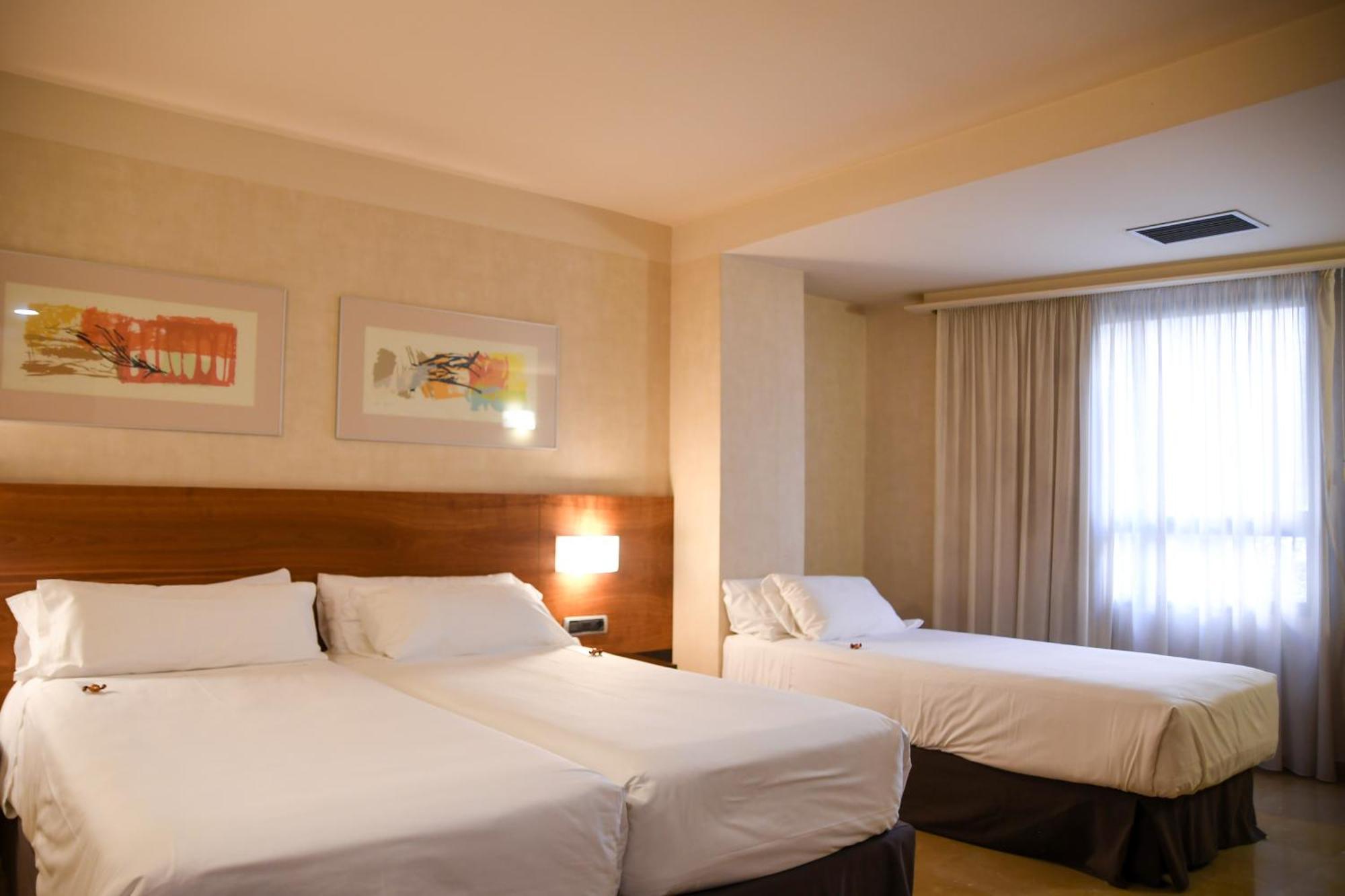 אוריהואלה Sercotel Palacio De Tudemir חדר תמונה