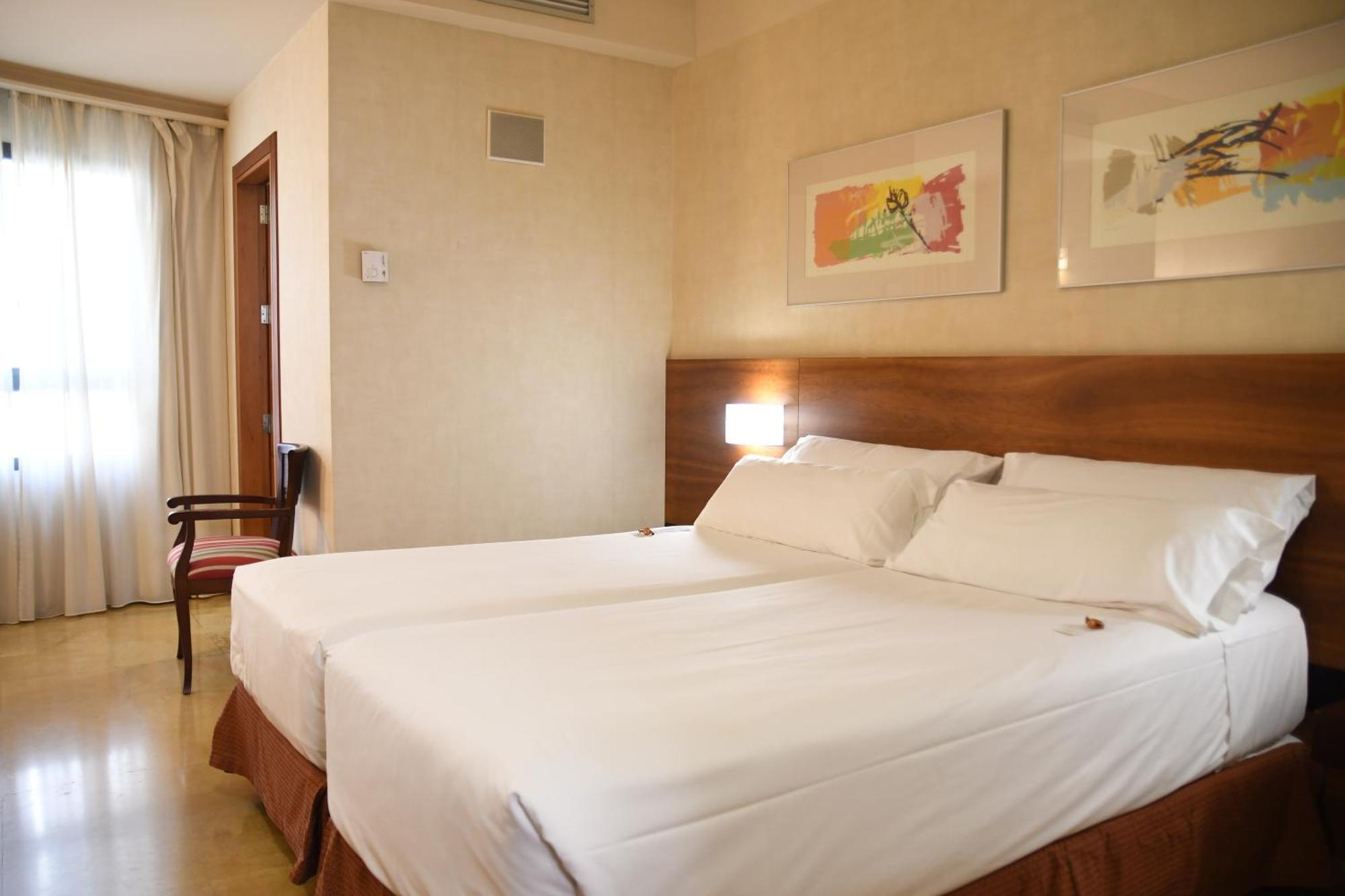 אוריהואלה Sercotel Palacio De Tudemir מראה חיצוני תמונה