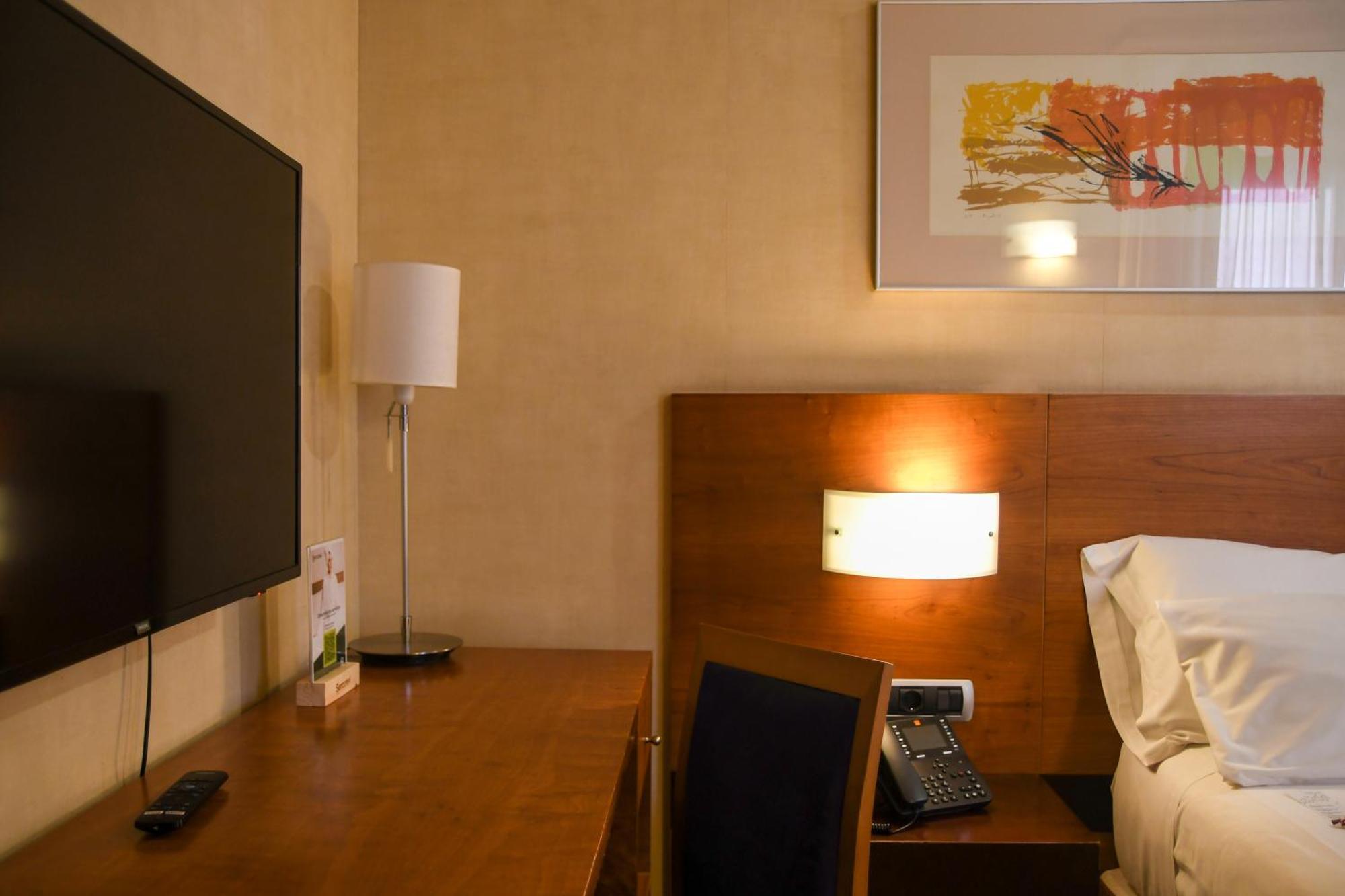 אוריהואלה Sercotel Palacio De Tudemir חדר תמונה