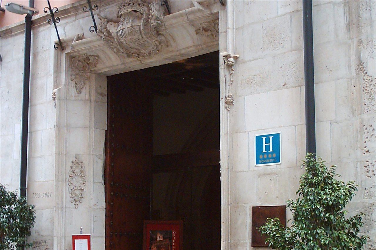 אוריהואלה Sercotel Palacio De Tudemir מראה חיצוני תמונה